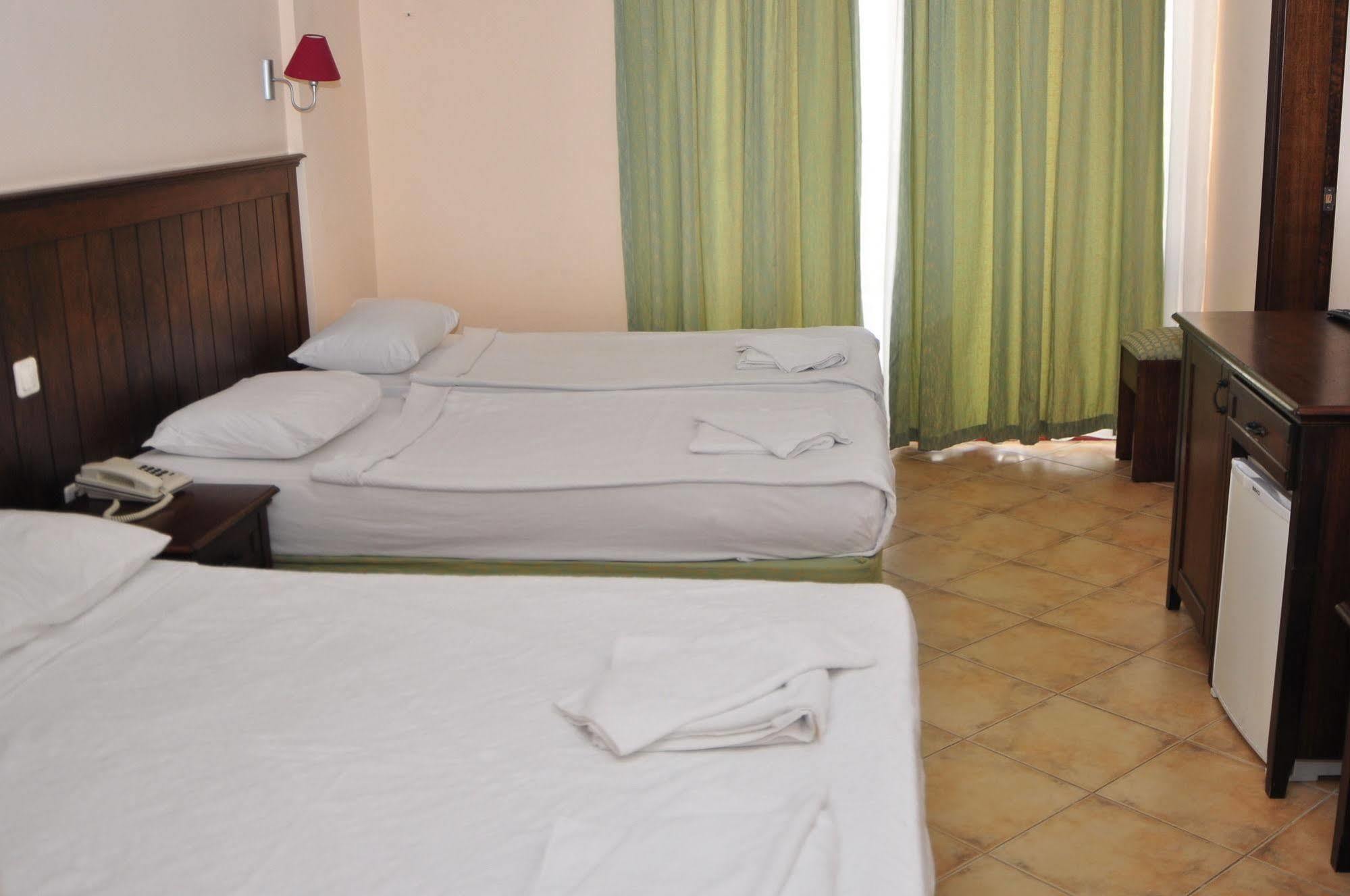 Hotel Oz 3*